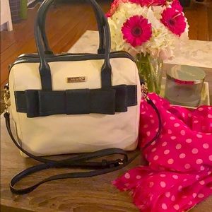 Kate Spade navy and cream purse
